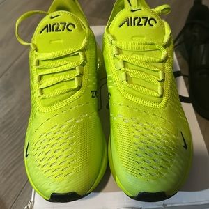 Brand new Nike 270